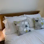 Tytler Gardens Apartment